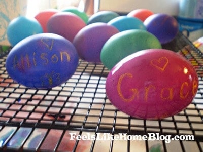 dying-easter-eggs